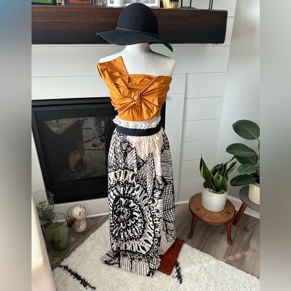 LIGHTLY LOVED SHEIN VERY ECCENTRIC LONG SKIRT WITH SIDE OPENING see photo SMALL - Picture 1 of 6